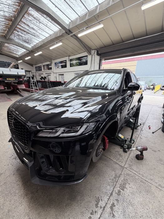 Lister Stealth — Front three-quarter — wheel off at Imperial Tyres