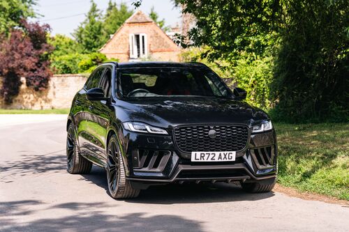 Lister Stealth — Front three-quarter with the cottage