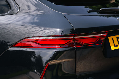 Lister Stealth — Rear light signature