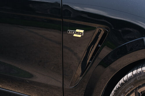 Lister Stealth — STEALTH fender badge