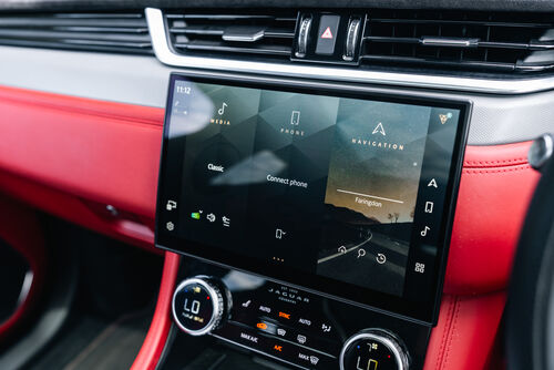 Lister Stealth — Infotainment screen