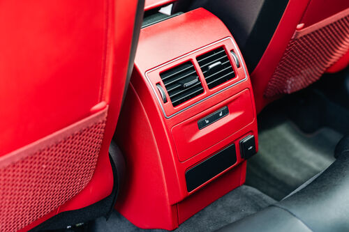 Lister Stealth — Rear console and vents